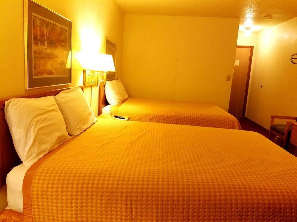 Sunset Inn Williamsburg Bagian luar foto