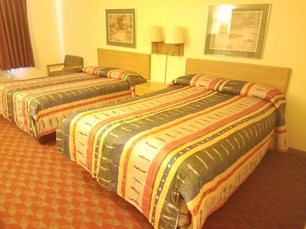 Sunset Inn Williamsburg Bagian luar foto
